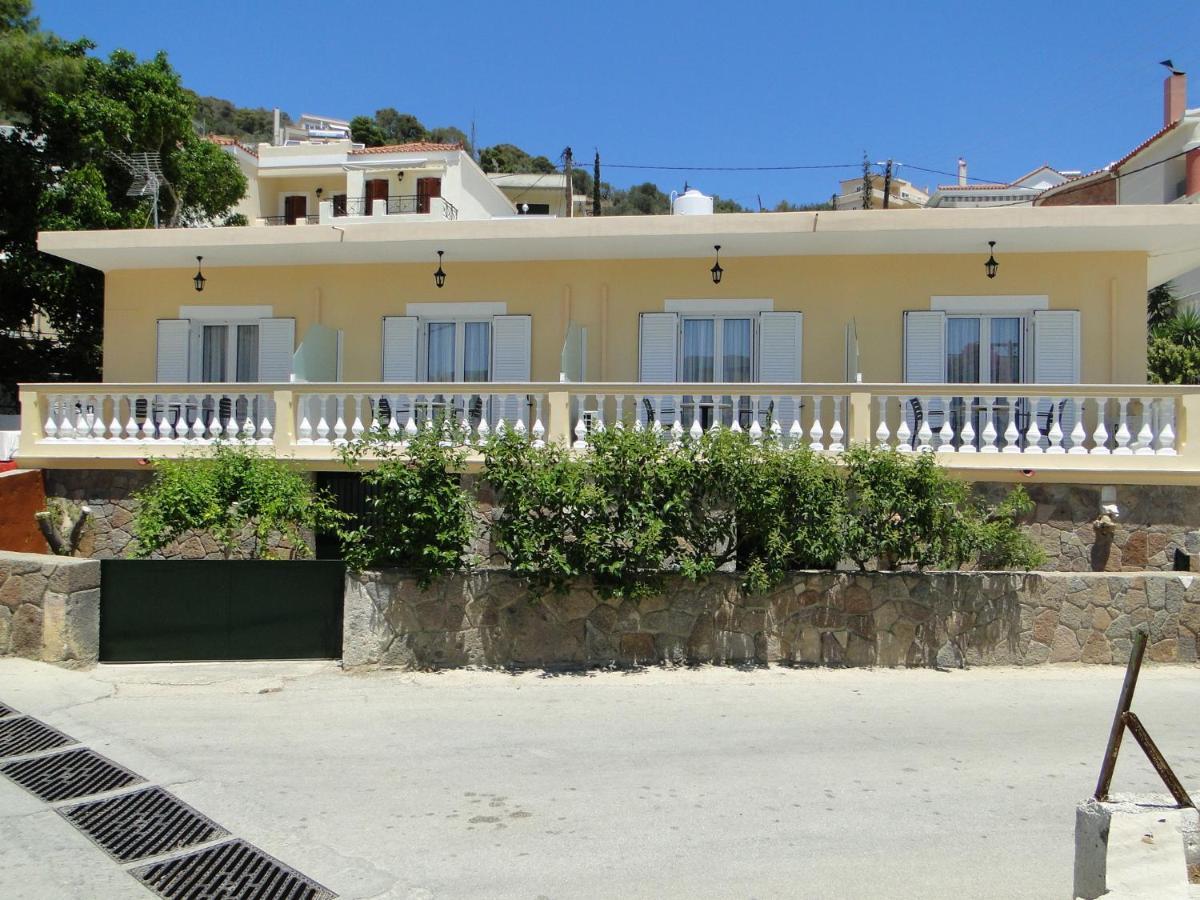 Chrysanthe'S Apartments No2 Poros Town Eksteriør billede